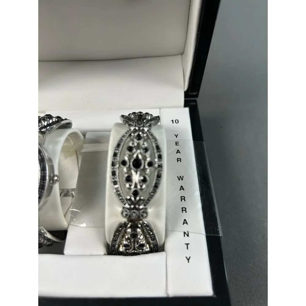 Kessaris Women's Quartz Watch & Matching Bracelet Set Silver Tone Untested